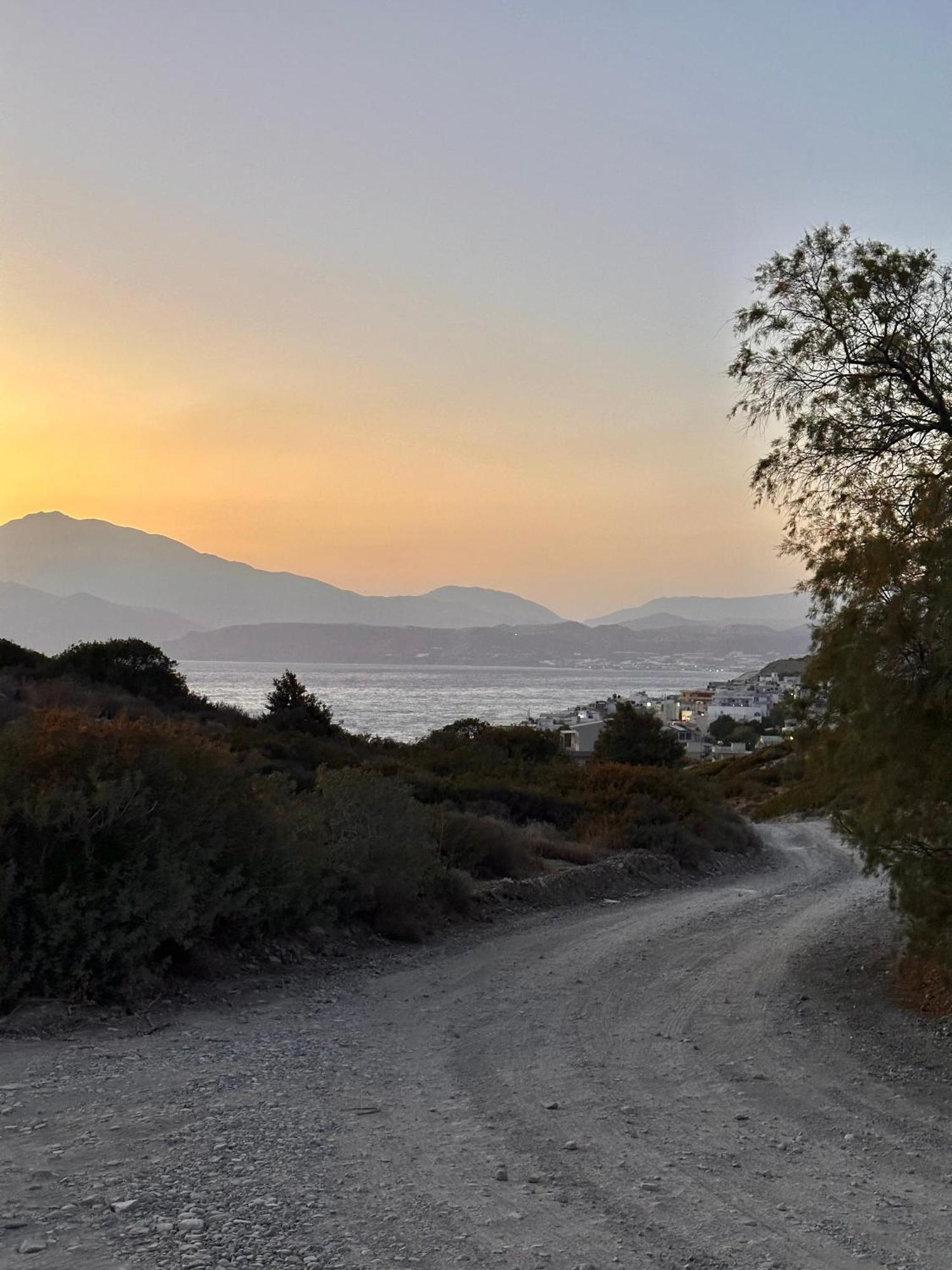 Komos Beach Estate Kalamáki Kültér fotó